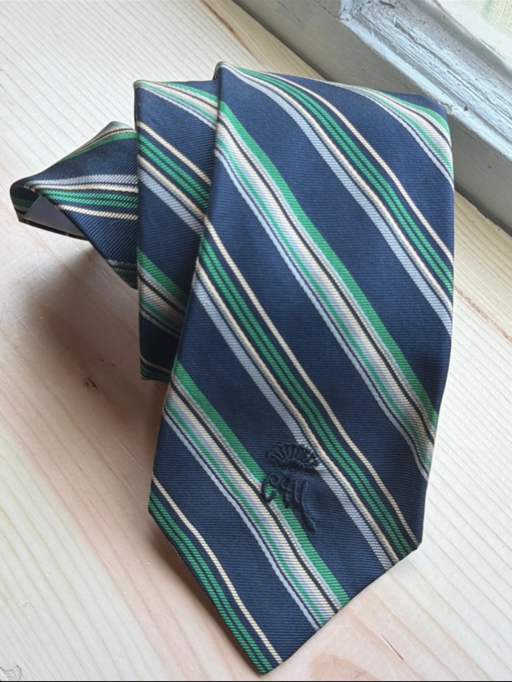 Vintage Countess Mara luxury men’s necktie navy blue green gold grey